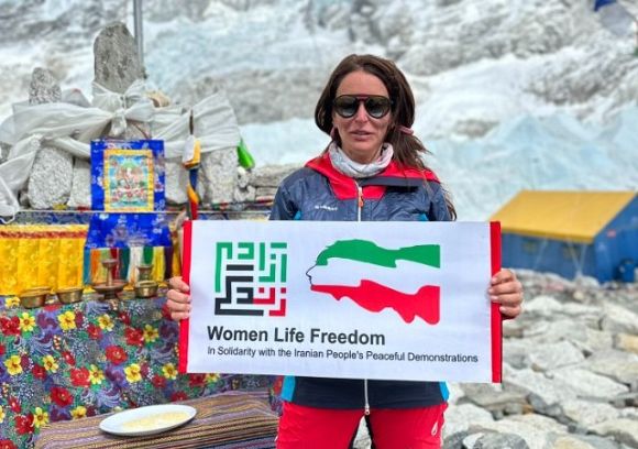 Women stand against murderous theocracies