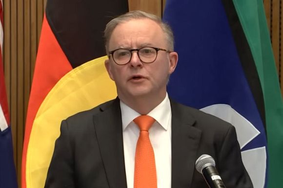 Albanese Government urgently implored to help resolve Middle East crisis