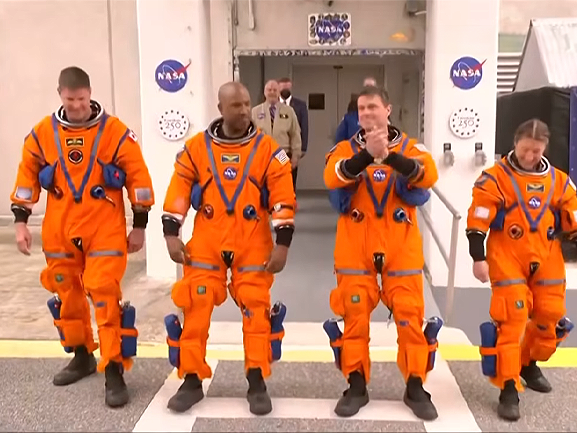 Space loos, lunar exploitation and colonial escapism: The Artemis II mission