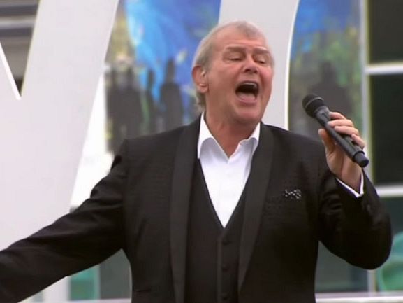 John Farnham — Australia’s voice falls silent