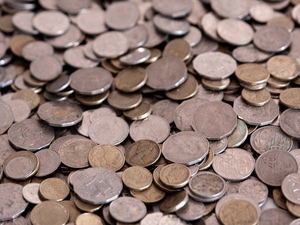 Retailers trying to get out of their obligations to accept cash under new laws