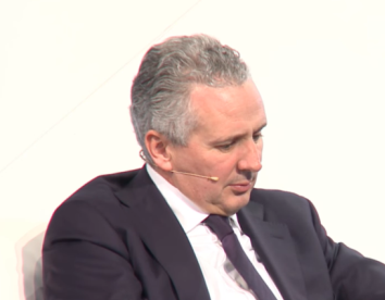 Telcos fall behind while tech companies flourish