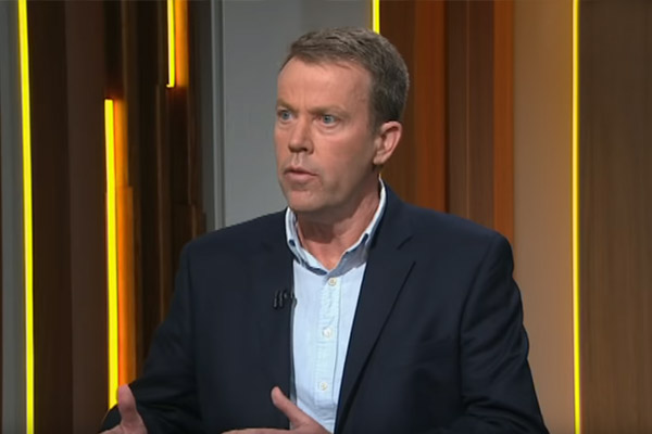 University staff pressuring government in a fight for their jobs