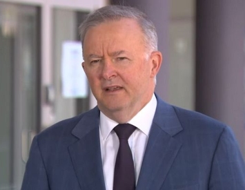 Labor to lose progressive identity with small-target policies