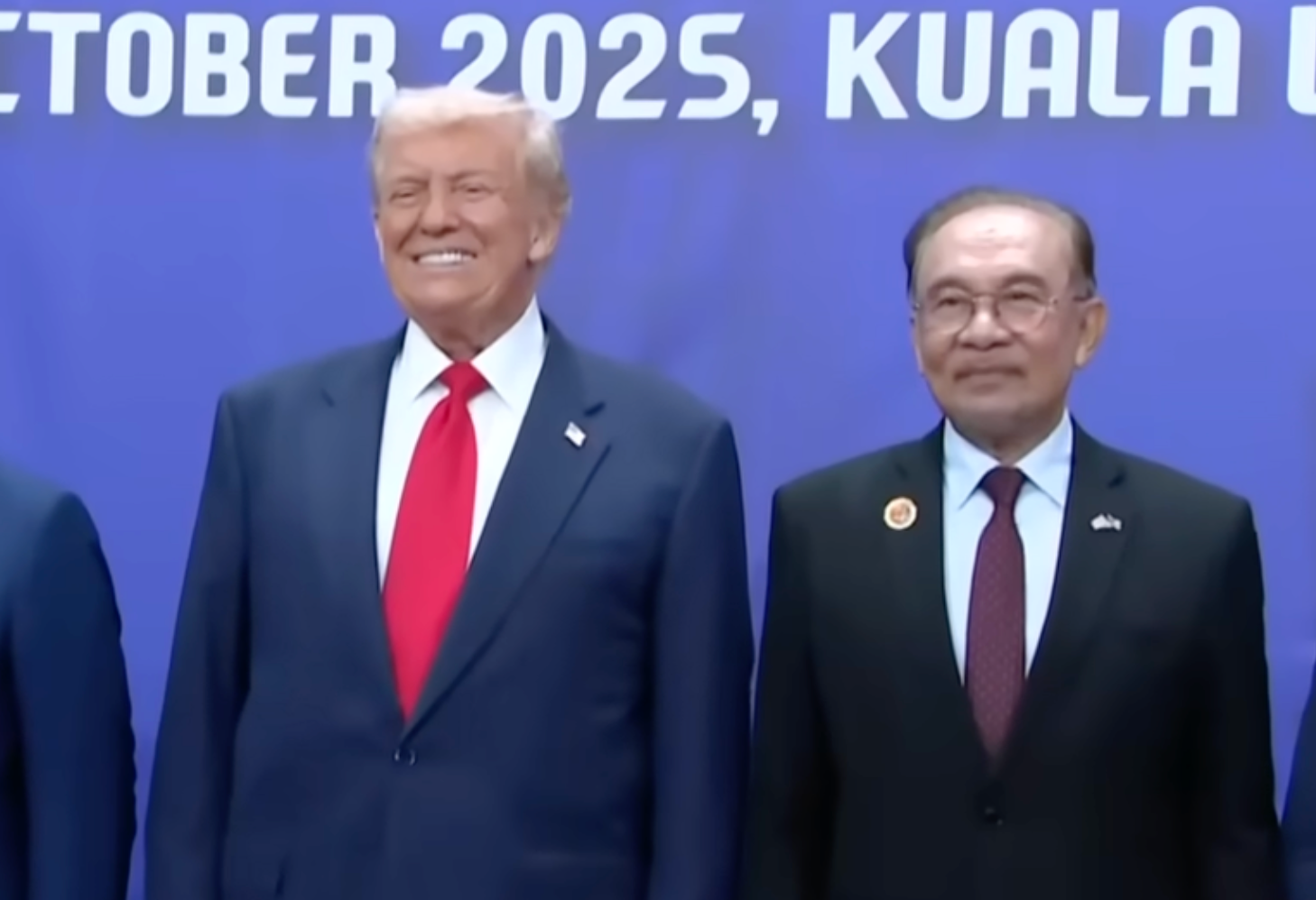 Australia thrives while USA struggles in challenging economic times