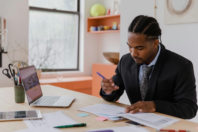 Insurance strategy for Australian SMEs in a disruption era