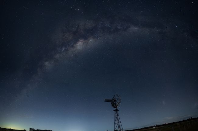 Sky infrastructure: Starlink, Australia and the dynamic global telecommunications order